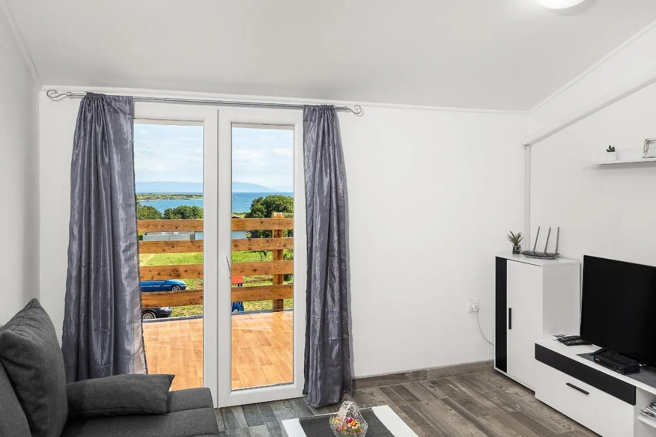 Apartment Marlera With Sea View Liznjan Croatia