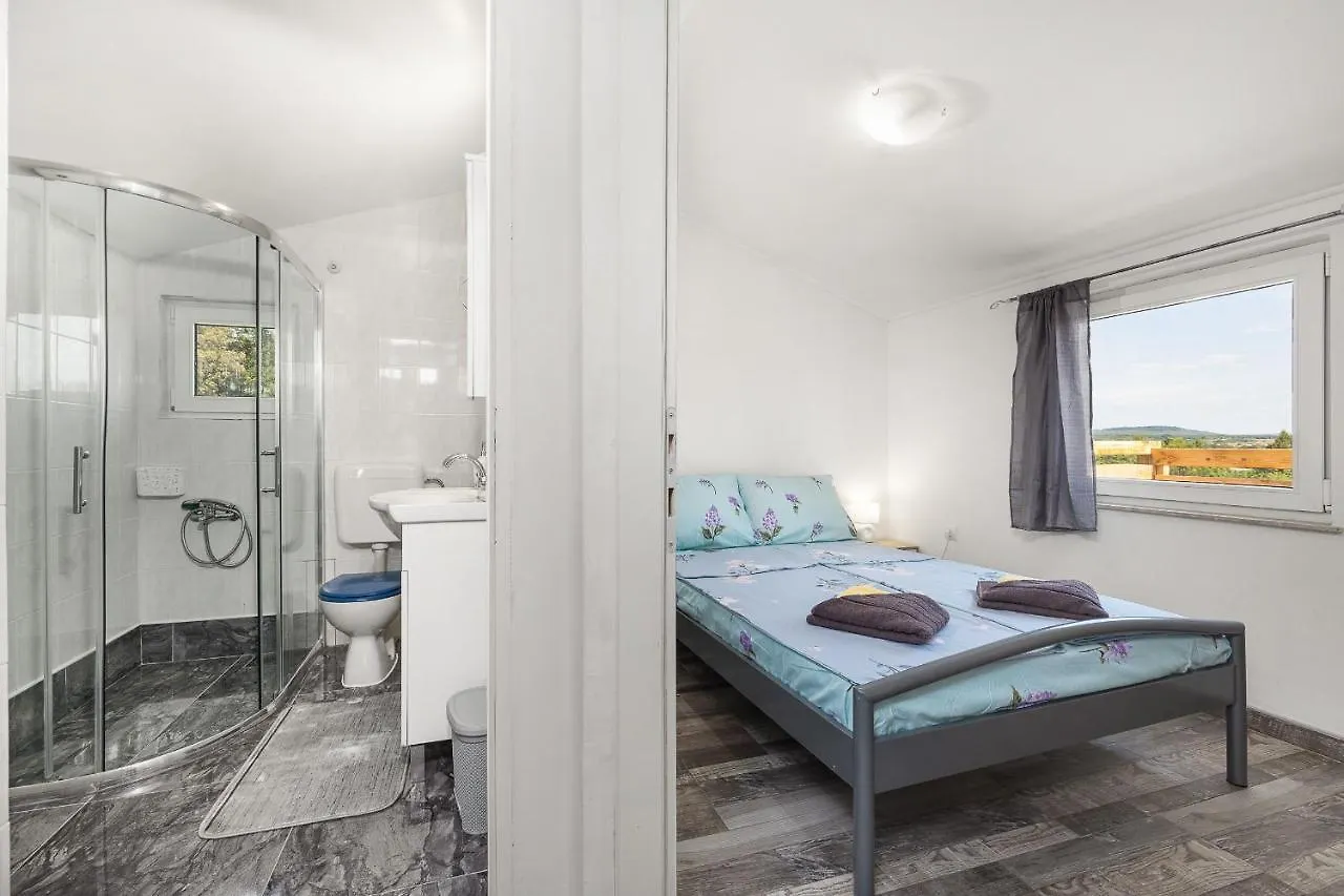 Apartment Marlera With Sea View Liznjan Croatia
