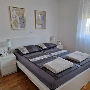 Appartamento Nicol, Ližnjan