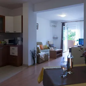 Appartamento Helga, Ližnjan